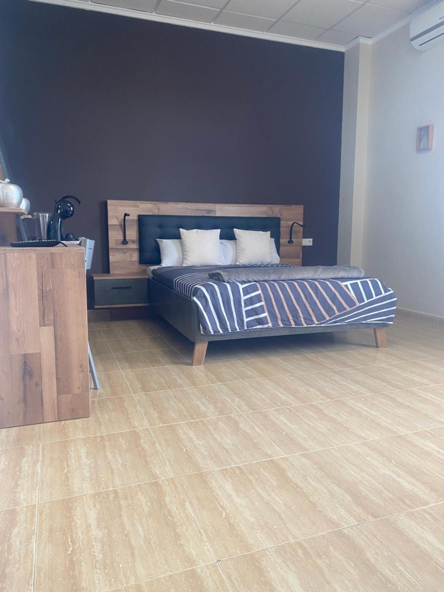 Hotel La Oficina 圣米格尔德萨利纳斯 外观 照片